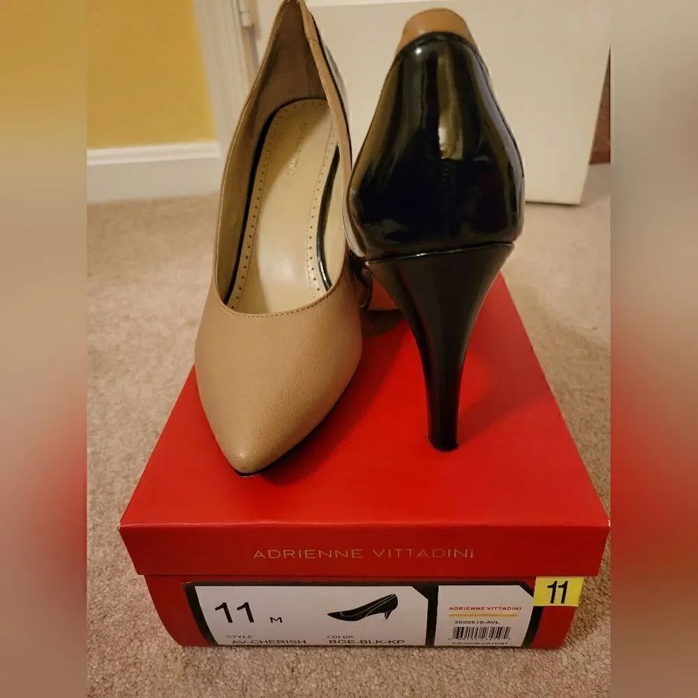 Adrienne Vittadini color block pumps size 11